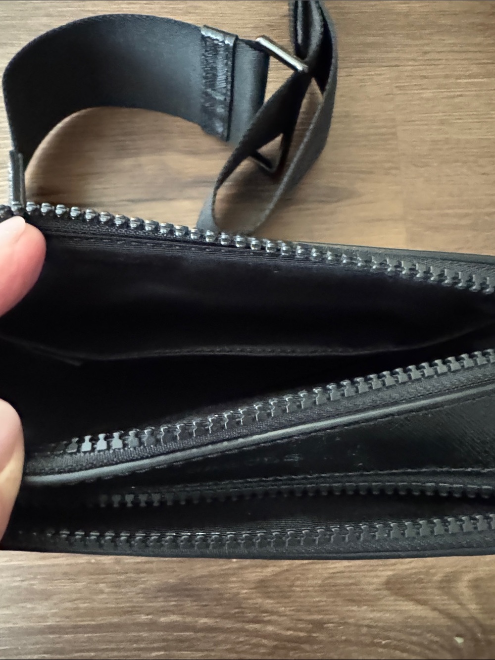 Marc Jacobs The Snapshot Crossbody DTM in Black - Picture 7 of 9